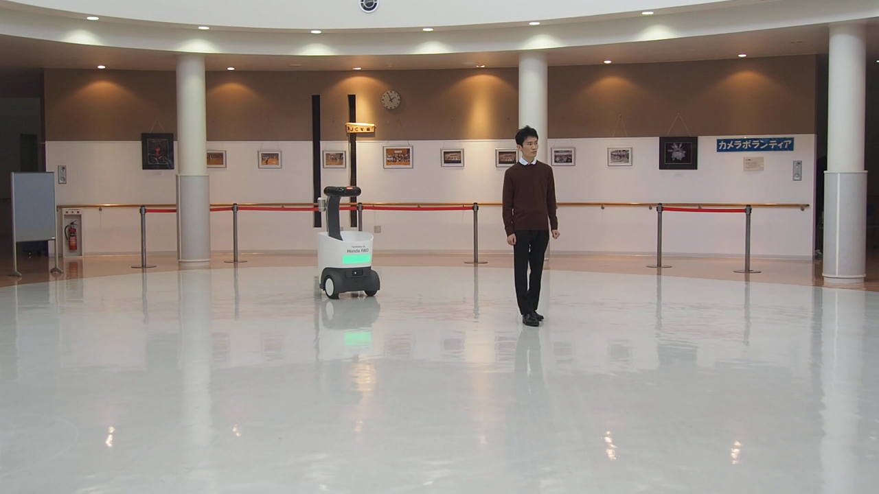 Finding the Easy Way Through – the Probabilistic Gap Planner for Social Robot Navigation